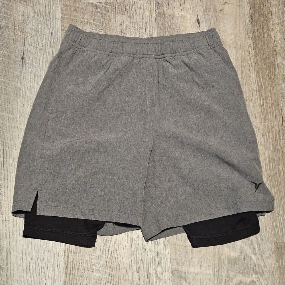 Old Navy Active Stretchtech Girls Medium Size 8 Lot of 3 Gray Camo Red